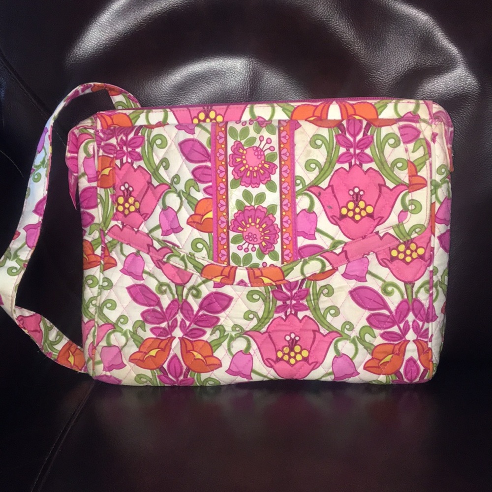 Barely used Vera Bradley laptop bag